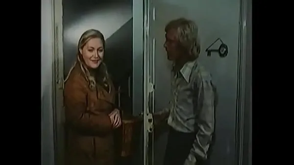 Prikaži Porno scenes in Erotic Condo 1975 (2 novih filmov