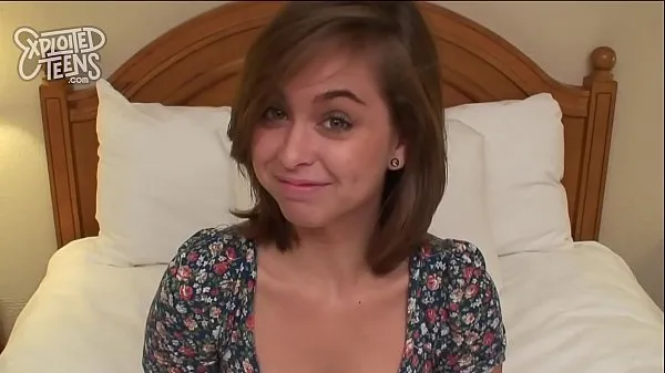 Mostre Riley Reid faz seu primeiro vídeo adulto novos filmes