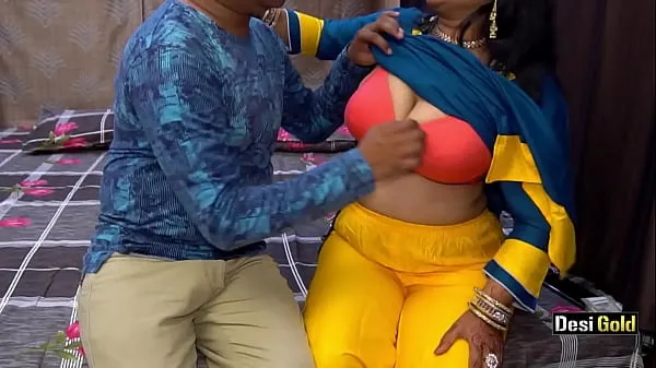 Tampilkan Indian Aunty Fucked For Money With Clear Hindi Audio Film baru