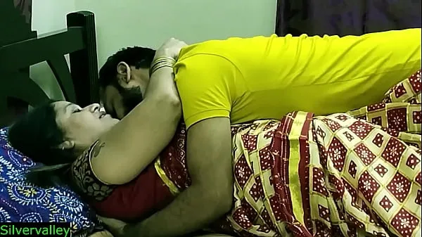 Show Indian xxx sexy Milf aunty secret sex with son in law!! Real Homemade sex new Movies