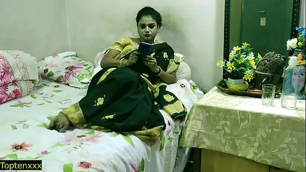 Tampilkan Desi honry bhabhi secret sex with BA pass boy !! New sex video Film baru