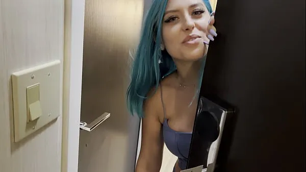 Casting Curvy: Blue Hair Thick Porn Star BEGS to Fuck Delivery Guy نئی فلمیں دکھائیں