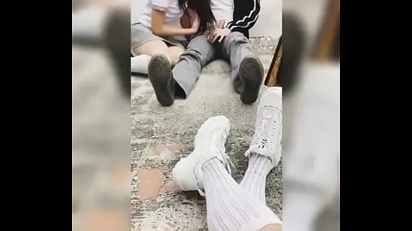 Best FRIENDS テクニカル スクールのエッチな が、学校で Wey のコックをしゃぶってファックする様子を記録します。アマチュア メキシコの女子高生は公共の場でクソ、早熟な !パート2