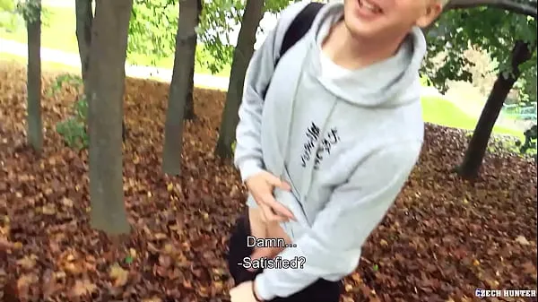 Hiển thị Twink Blonde On His Way Home When He Bumps Into A Guy Who Wants His Dick Fucked And Pay At The Same Time - BigStr Phim mới