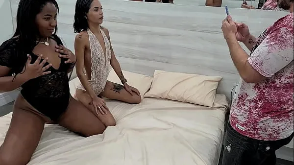 Show Behind the scenes of the filming of the orgy with the young girl and the naughty ass who gave their asses and got milk new Movies