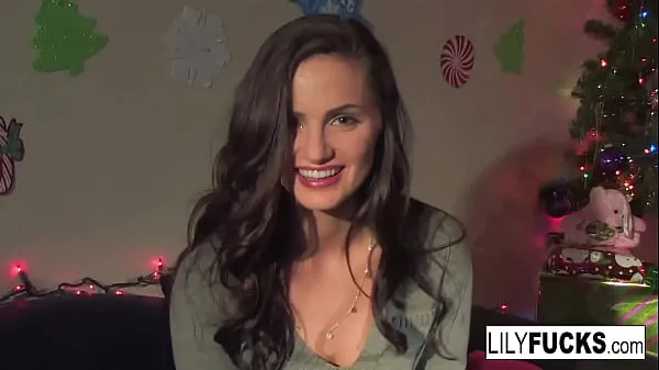 Show Lily tells us her horny Christmas wishes before satisfying herself in both holes new Movies