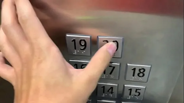 عرض Sex in public, in the elevator with a stranger and they catch us الأفلام الجديدة
