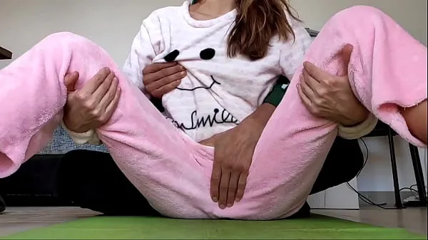 عرض asian amateur real homemade teasing pussy and small tits fetish in pajamas الأفلام الجديدة